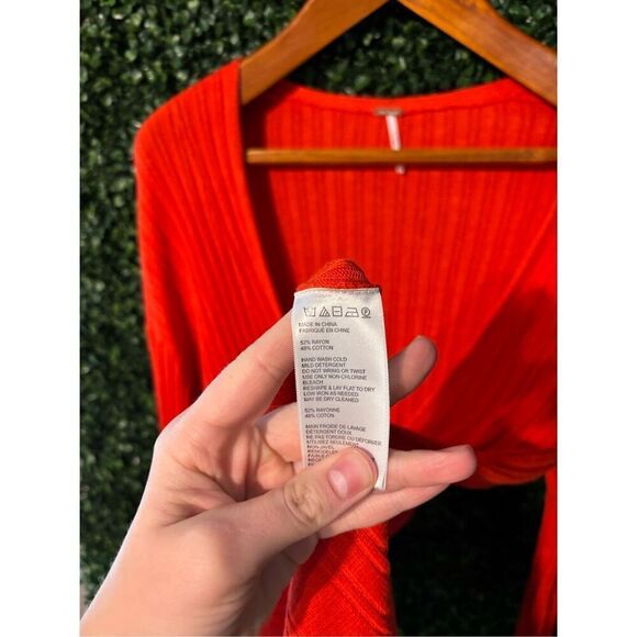Free People Skylight Ribbed Long Sleeves Fitted Cardigan Red Size Large - Picture 6 of 6